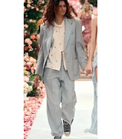 Euphoria S03 Zendaya Oversized Grey Suit