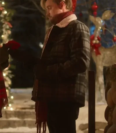 Falling for Christmas Chord Overstreet Coat