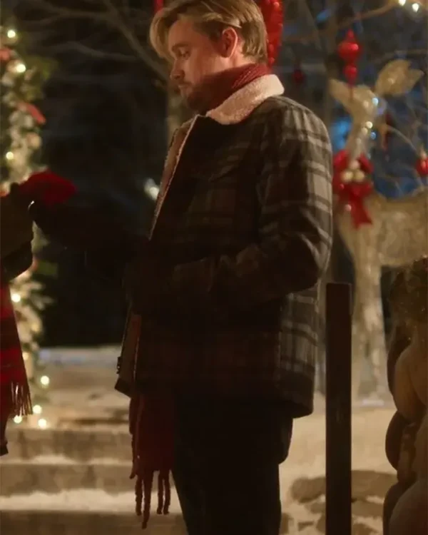 Falling for Christmas Chord Overstreet Coat