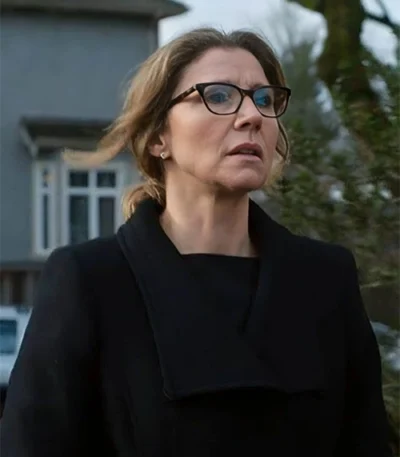 Firefly Lane S02 Kate Mularkey Black Coat