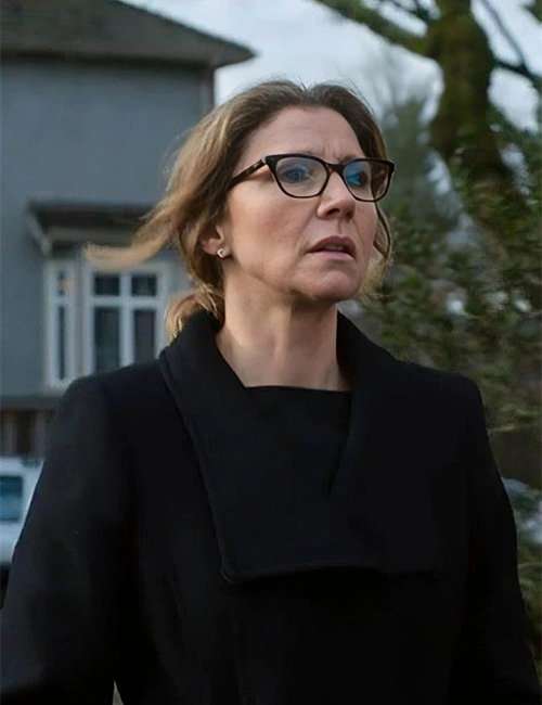 Firefly Lane S02 Kate Mularkey Black Coat Firefly Lane S02 Kate Mularkey Black Coat