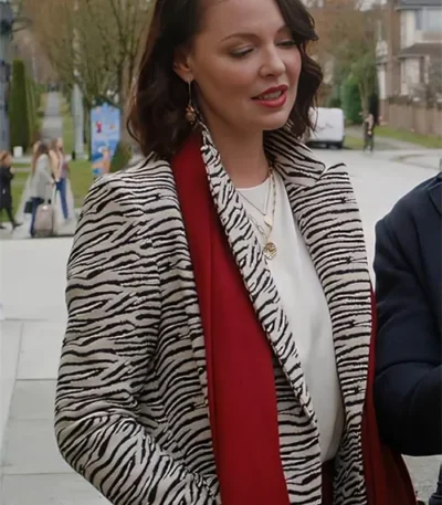 Firefly Lane S01 Tully Hart Zebra Coat