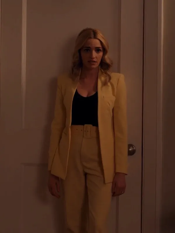 Ginny & Georgia S02 Brianne Howey Yellow Suit Ginny & Georgia S02 Brianne Howey Yellow Suit
