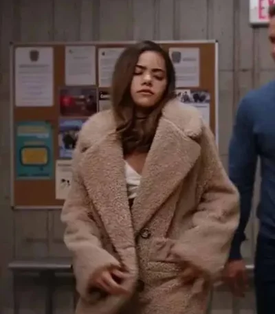 Ginny & Georgia S02 Ginny Miller Shearling Coat