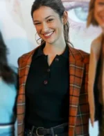 Good Trouble S04 Raisa Plaid Blazer