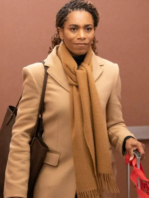 Grey’s Anatomy S19 Kelly McCreary Beige Coat Grey’s Anatomy S19 Kelly McCreary Beige Coat