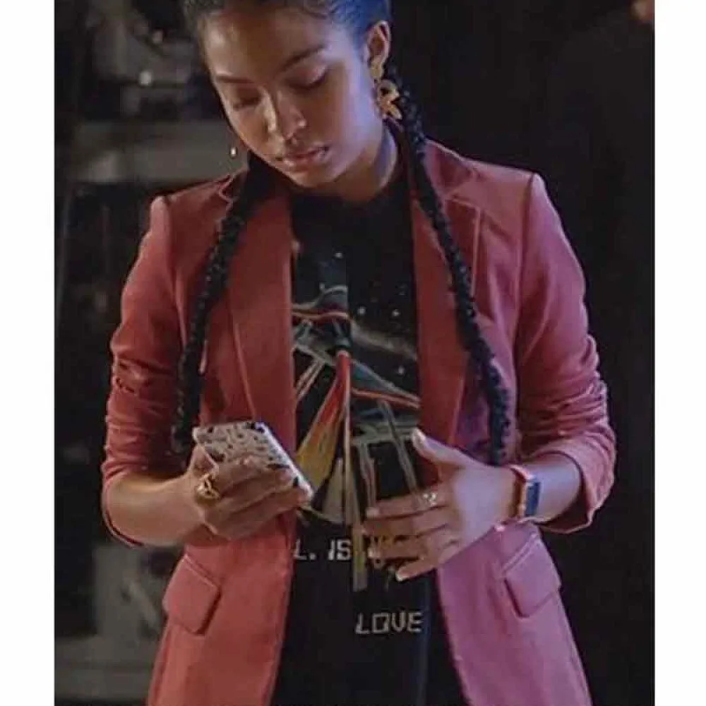 Grown-Ish S1 E6 Zoey Johnson Pink Velvet Blazer Grown-Ish S1 E6 Zoey Johnson Pink Velvet Blazer