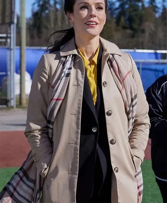 Hearts In The Game 2023 Erin Cahill Beige Coat Hearts In The Game 2023 Erin Cahill Beige Coat