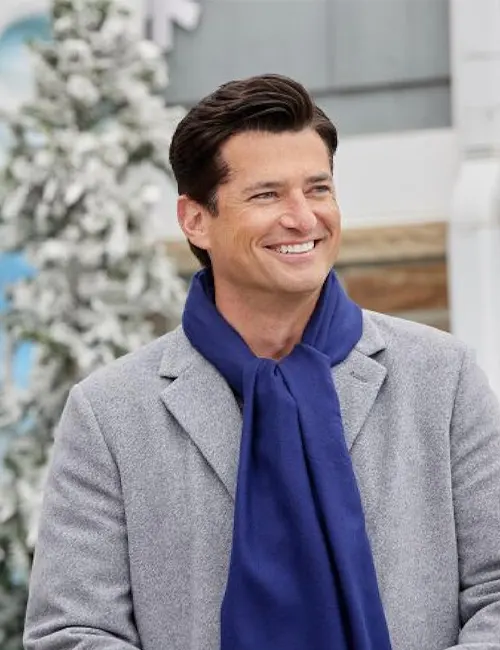 Jared Haul out the Holly: Lit Up Grey Long Coat Jared Haul out the Holly: Lit Up Grey Long Coat