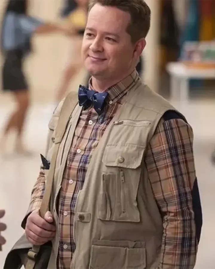 Jason Earles High School Musical The Musical S04 Beige Vest Jason Earles High School Musical The Musical S04 Beige Vest
