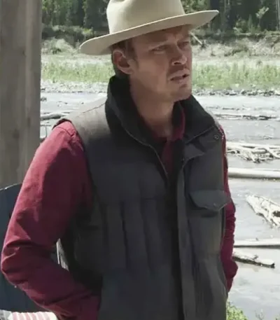 Joe Pickett S01 Michael Dorman Grey Vest
