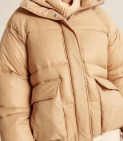 Lauren O’Brien Love Is Blind S08 Puffer Jacket