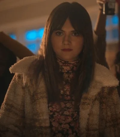 Locke and Key S02 E05 Emilia Jones Plaid Sherpa Jacket