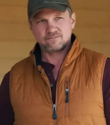 Marc Blucas My Life With The Walter Boys S01 Brown Vest