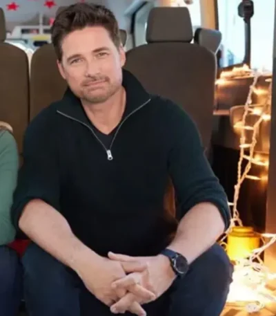 Movie Holiday Road 2023 Warren Christie Pullover Jacket