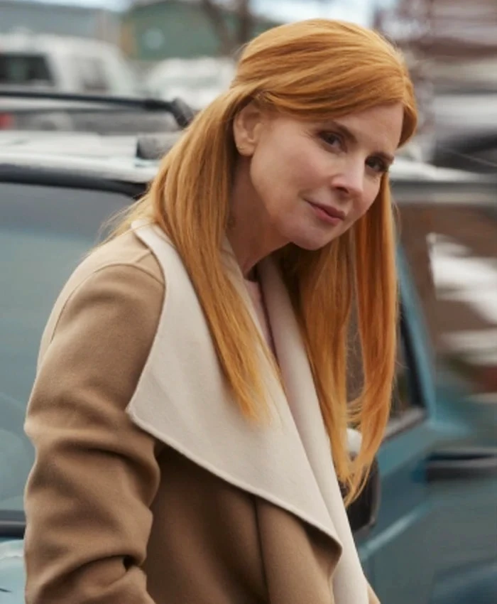 Sarah Rafferty My Life with the Walter Boys S02 Wrap Coat Sarah Rafferty My Life with the Walter Boys S02 Wrap Coat