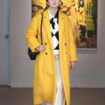 Selena Gomez Only Murders in the Building S02 EP02 Yellow Coat
