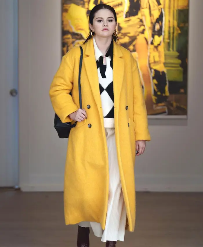 Selena Gomez Only Murders in the Building S02 EP02 Yellow Coat Selena Gomez Only Murders in the Building S02 EP02 Yellow Coat