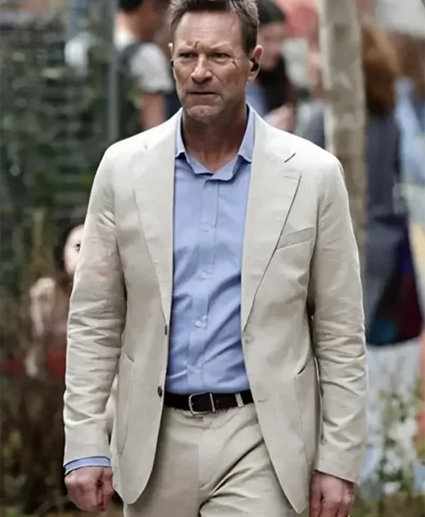 Aaron Eckhart The Bricklayer 2024 White Blazer