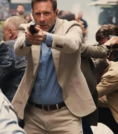 Aaron Eckhart The Bricklayer 2024 White Blazer