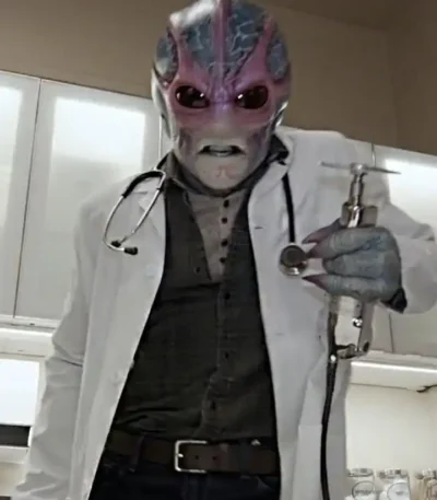 Resident Alien Harry Vanderspeigle White Doctor Coat