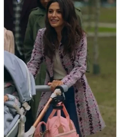 Sex/Life S02 Sarah Shahi Pink Coat