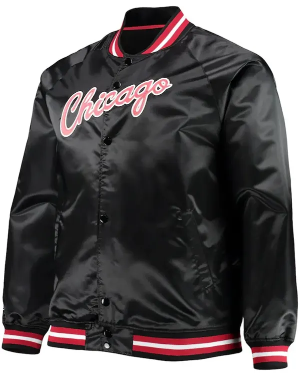 Hardwood Classics Raglan Chicago Bulls Satin Black Jacket Hardwood Classics Raglan Chicago Bulls Satin Black Jacket