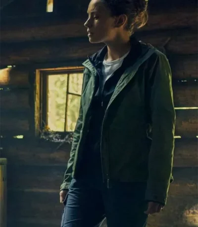 Daisy Ridley The Marsh King Daughter Green Jacket