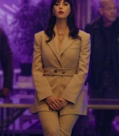 Kaya Scodelario 2024 The Gentlemen Brown BlazerThe Gentlemen