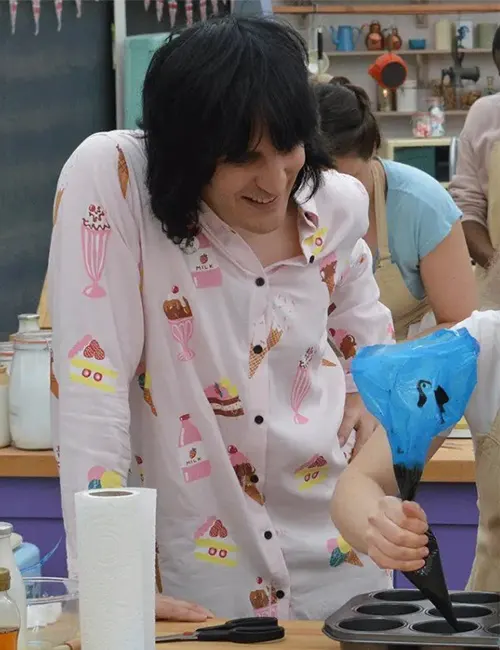 Noel Fielding Bake Off Tomato Printed Shirt Noel Fielding Bake Off Tomato Printed Shirt