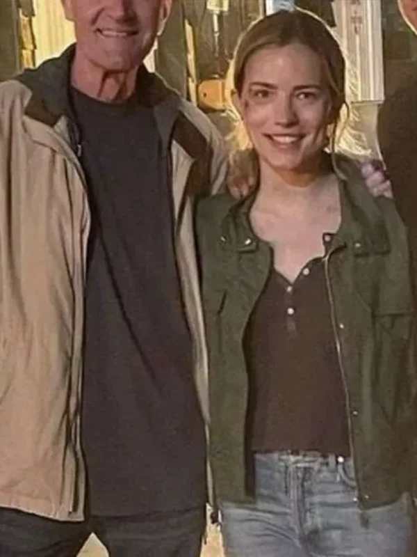 Reacher S01 Willa Fitzgerald Green Jacket