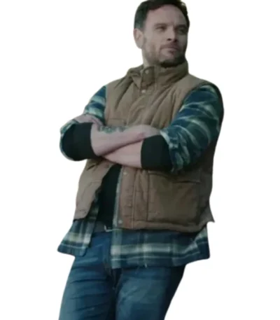 Resident Alien Jimmy S1 E1 Brown Vest