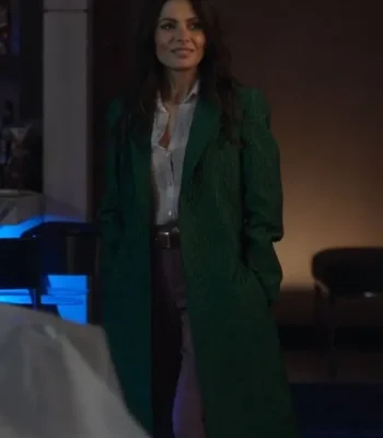 Sex/Life S02 Sarah Shahi Green Coat
