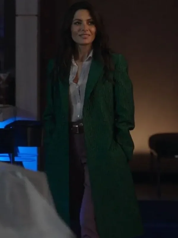 Sex/Life S02 Sarah Shahi Green Coat