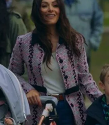 Sex/Life S02 Sarah Shahi Pink Coat