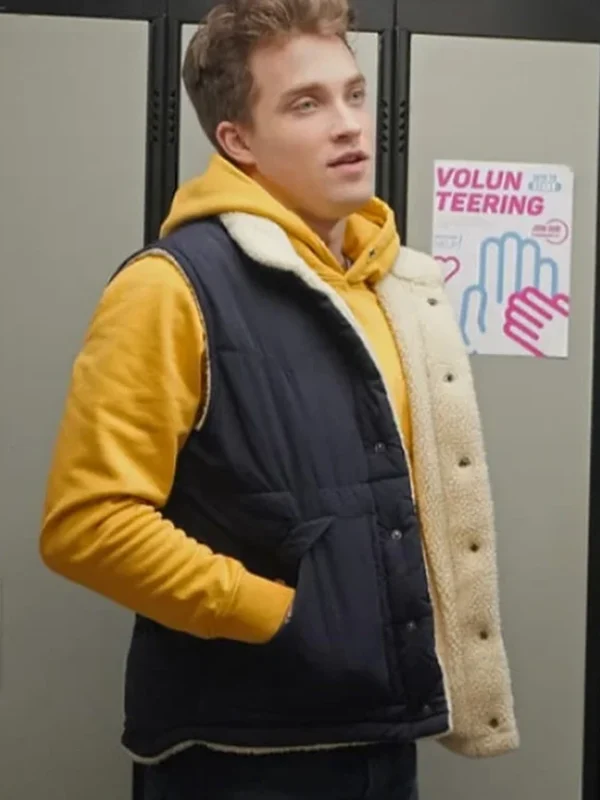 Superman and Lois S02 Jonathan Kent Vest