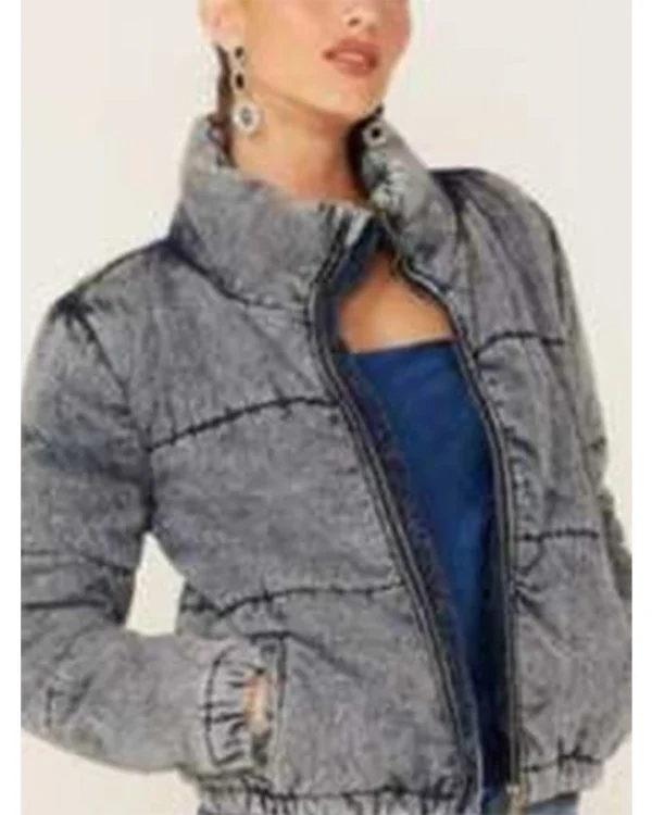 Superman and Lois S02 Sarah Cushing Grey Zip Up Puffer Jacket
