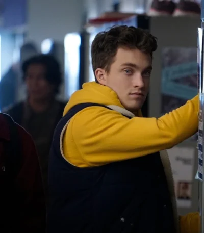 Superman and Lois S03 Jonathan Kent Yellow Jacket