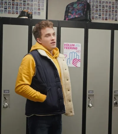 Superman and Lois S03 Jonathan Kent Yellow Jacket