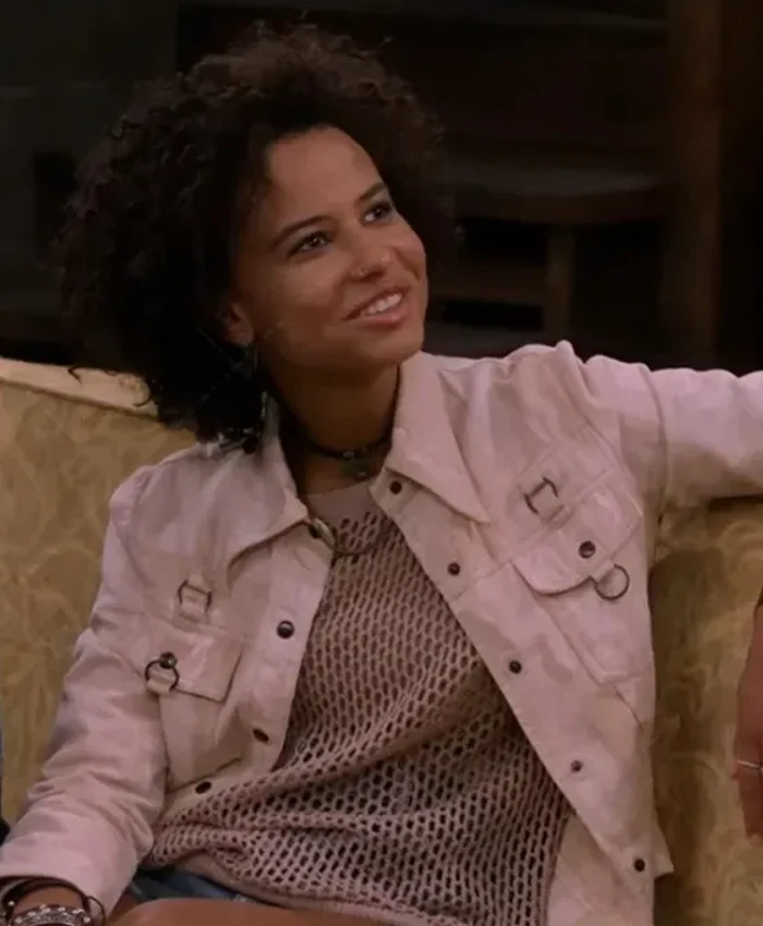 That ’90s Show Ashley Aufderheide White Jacket That ’90s Show Ashley Aufderheide White Jacket