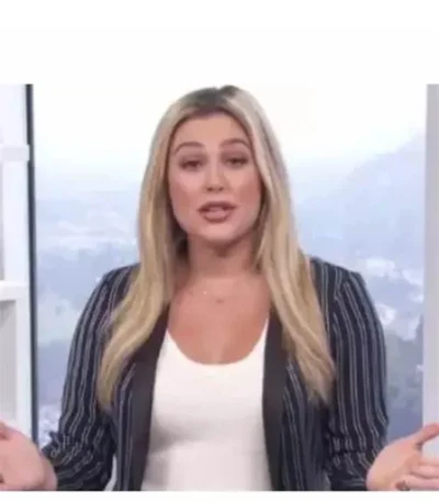 The Other Two S01 Carissa Loethen Striped Blazer