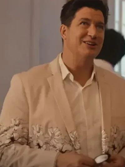 The Other Two S03 Streeter Peters Floral Blazer