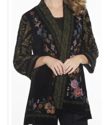 Traci Abbott The Young And The Restless Velvet Kimono