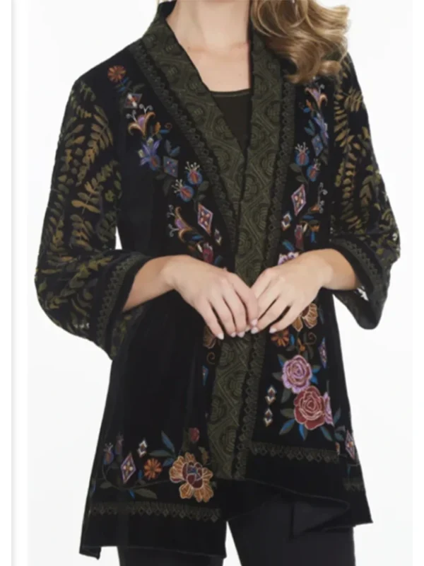 Traci Abbott The Young And The Restless Velvet Kimono