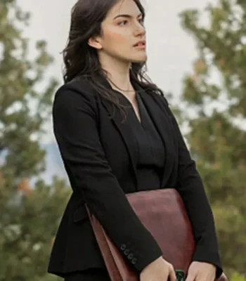 Clara Brewer Yellowstone S05 Black Blazer