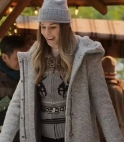 Elise Gatien Virgin River S05 Grey Hooded Coat