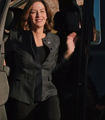 Governor Perry Yellowstone S04 Black Wool Coat