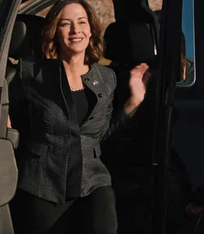 Governor Perry Yellowstone S04 Black Wool Coat