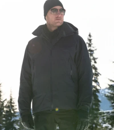 Justin Hartley Tracker S02 Black Hooded Jacket