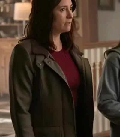 Kat Landry The Way Home S02 Green Jacket